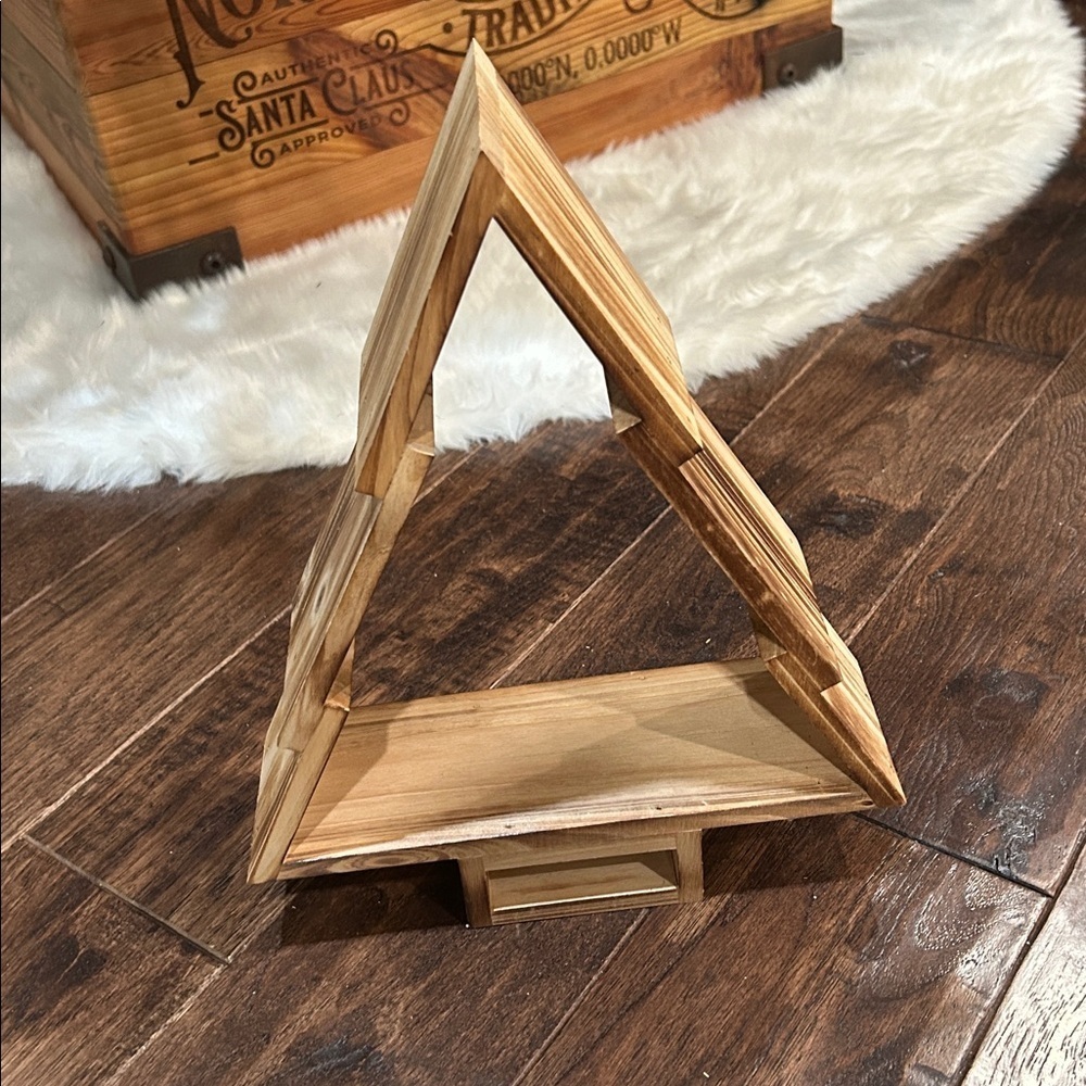 Ashland Natural Wood Tree form